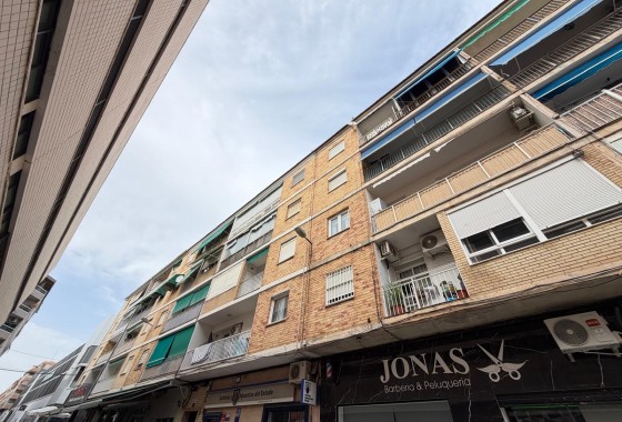 Resale - Apartment / flat - Torrevieja - Estacion de autobuses