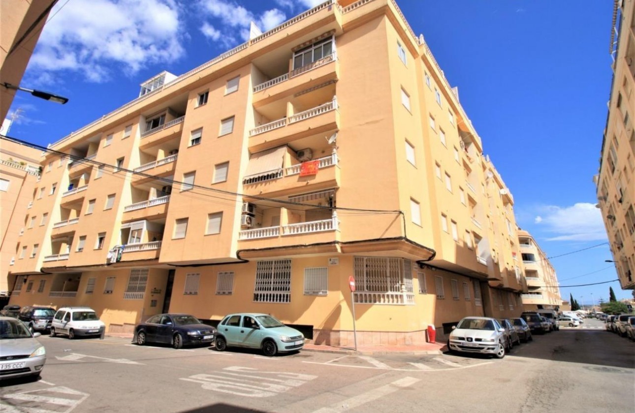 Resale - Apartment / flat - Torrevieja - Centro