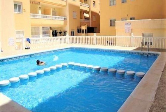 Resale - Apartment / flat - Torrevieja - Centro