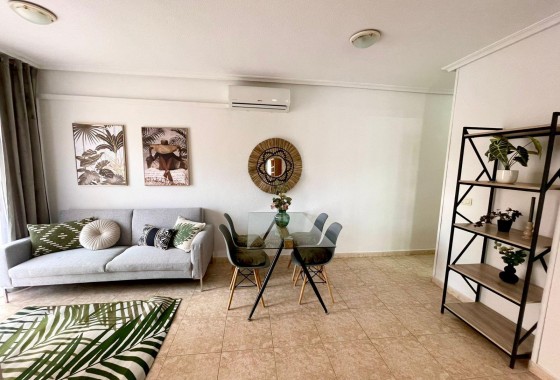 Resale - Apartment / flat - Torrevieja - Centro