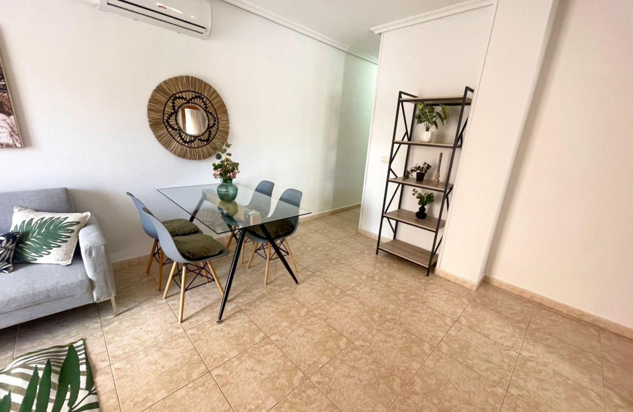 Resale - Apartment / flat - Torrevieja - Centro
