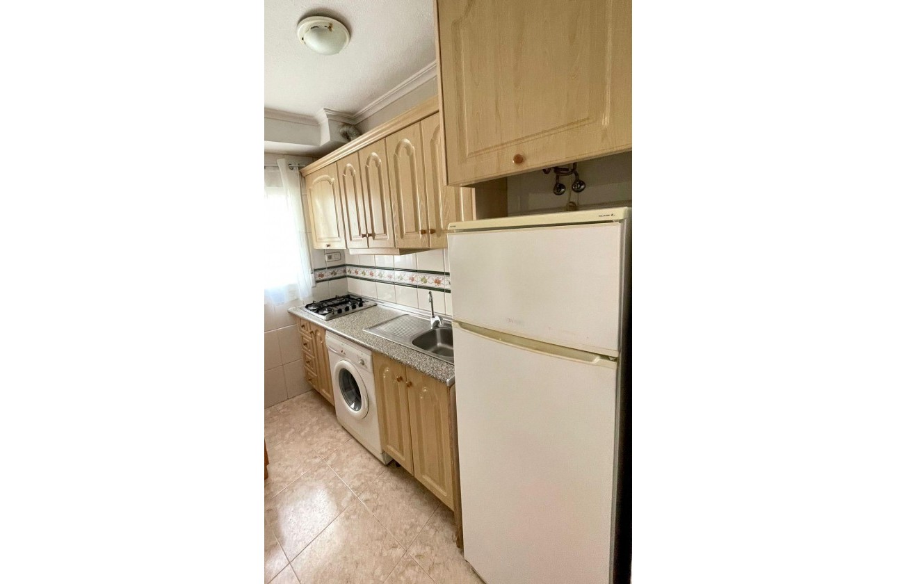 Resale - Apartment / flat - Torrevieja - Centro