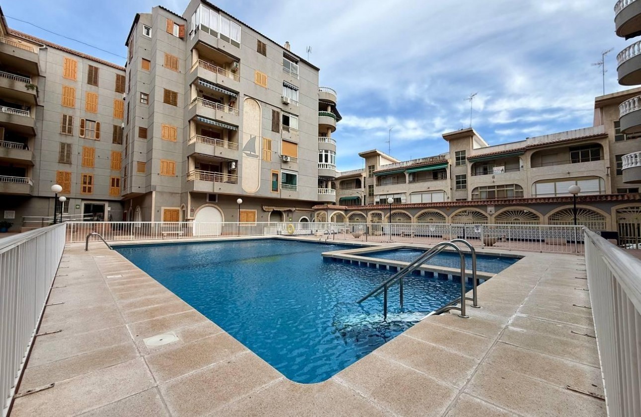 Revente - Appartement - Torrevieja - Acequion