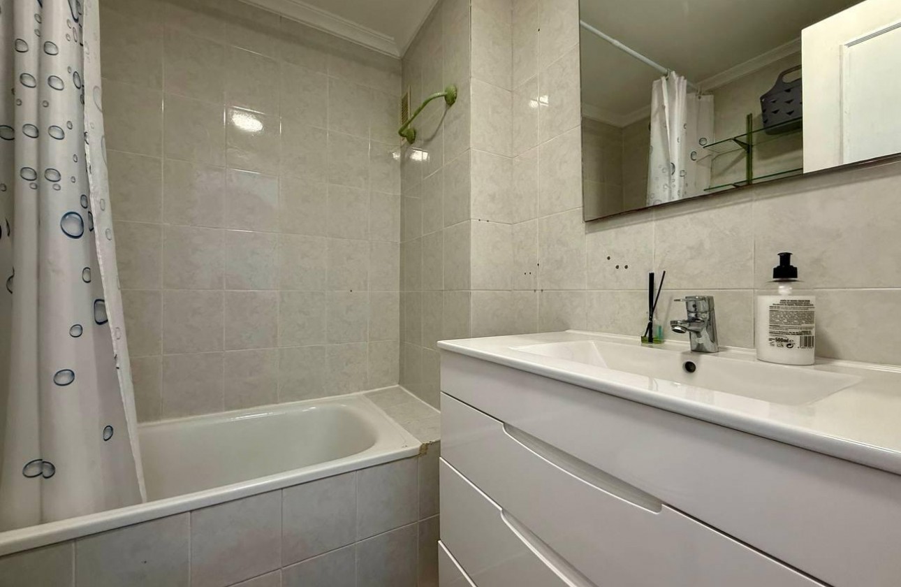 Revente - Appartement - Torrevieja - Acequion