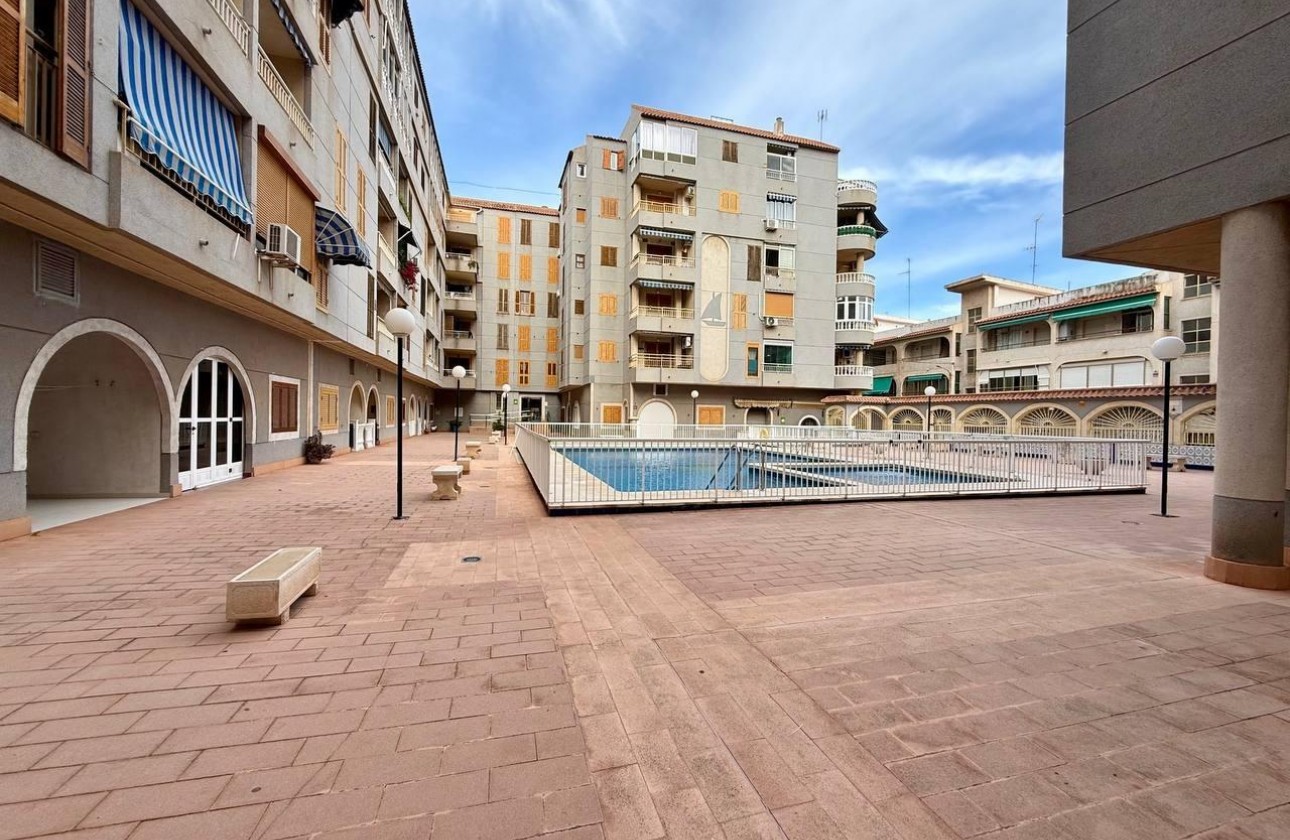 Revente - Appartement - Torrevieja - Acequion