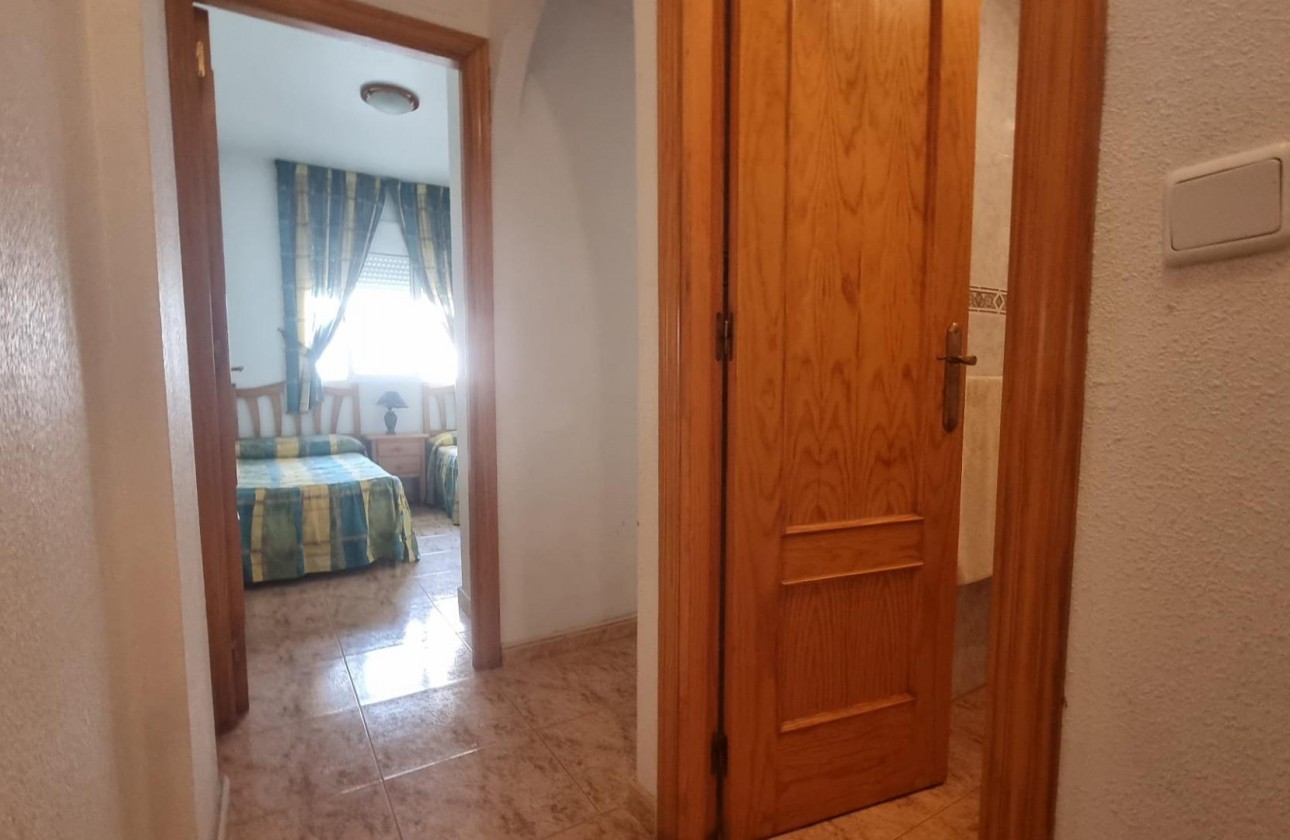 Resale - Apartment / flat - Torrevieja - Centro