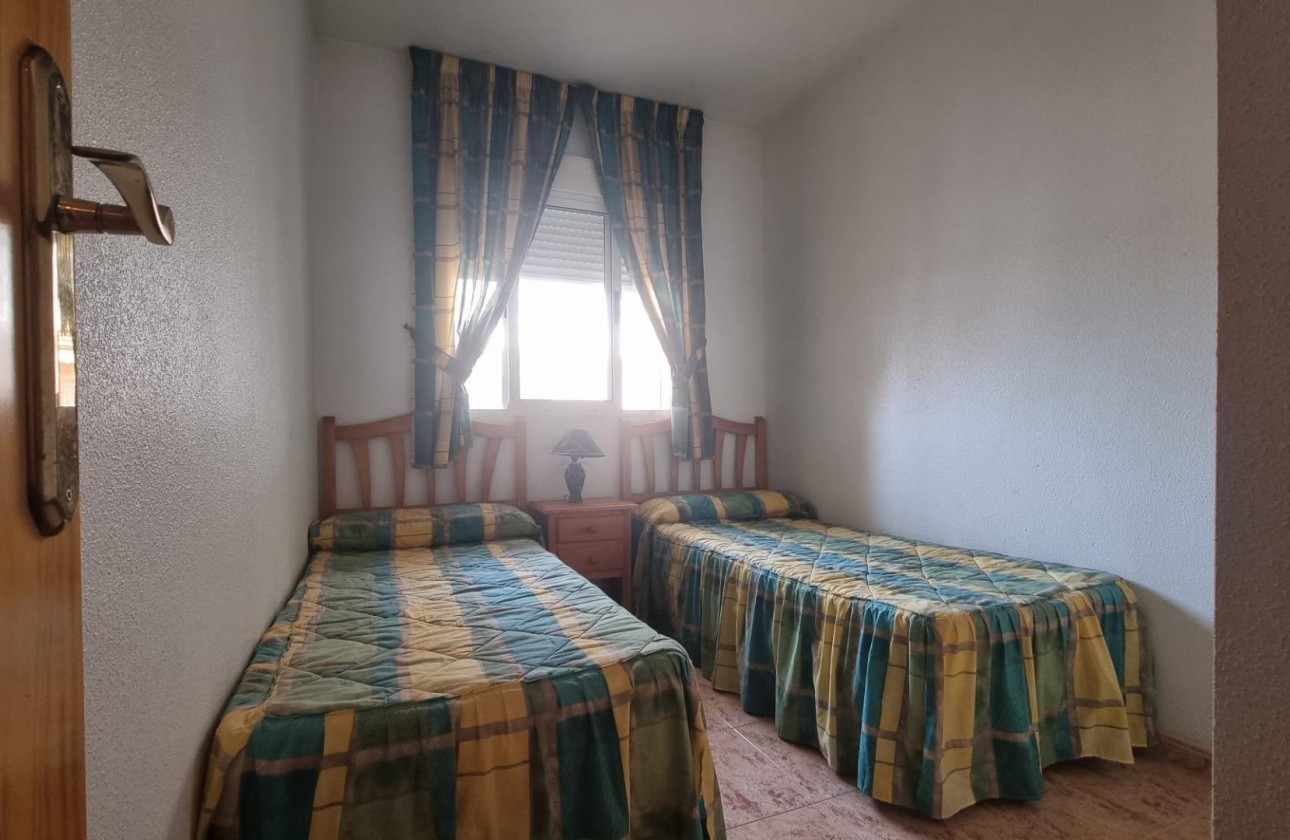 Resale - Apartment / flat - Torrevieja - Centro