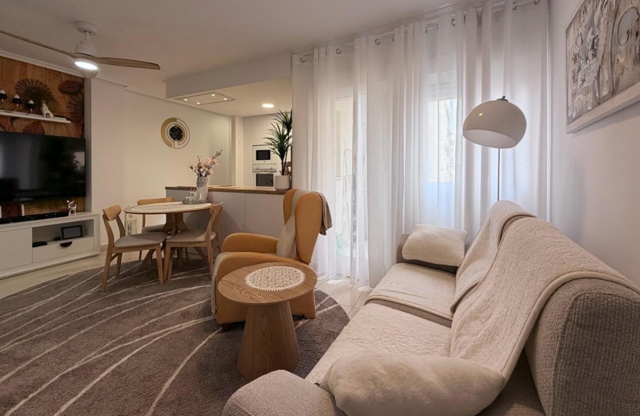Reventa - Apartamento / piso - Torrevieja - Centro