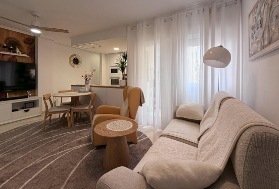 Reventa - Apartamento / piso - Torrevieja - Centro