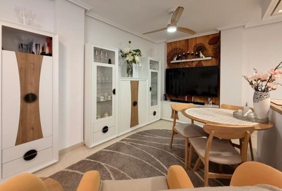 Reventa - Apartamento / piso - Torrevieja - Centro
