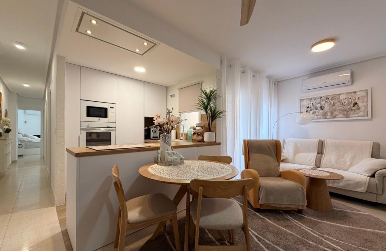 Reventa - Apartamento / piso - Torrevieja - Centro