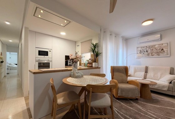 Reventa - Apartamento / piso - Torrevieja - Centro