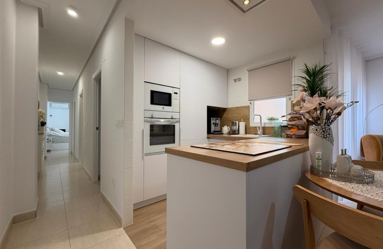 Reventa - Apartamento / piso - Torrevieja - Centro