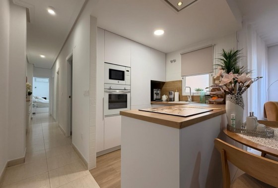 Reventa - Apartamento / piso - Torrevieja - Centro