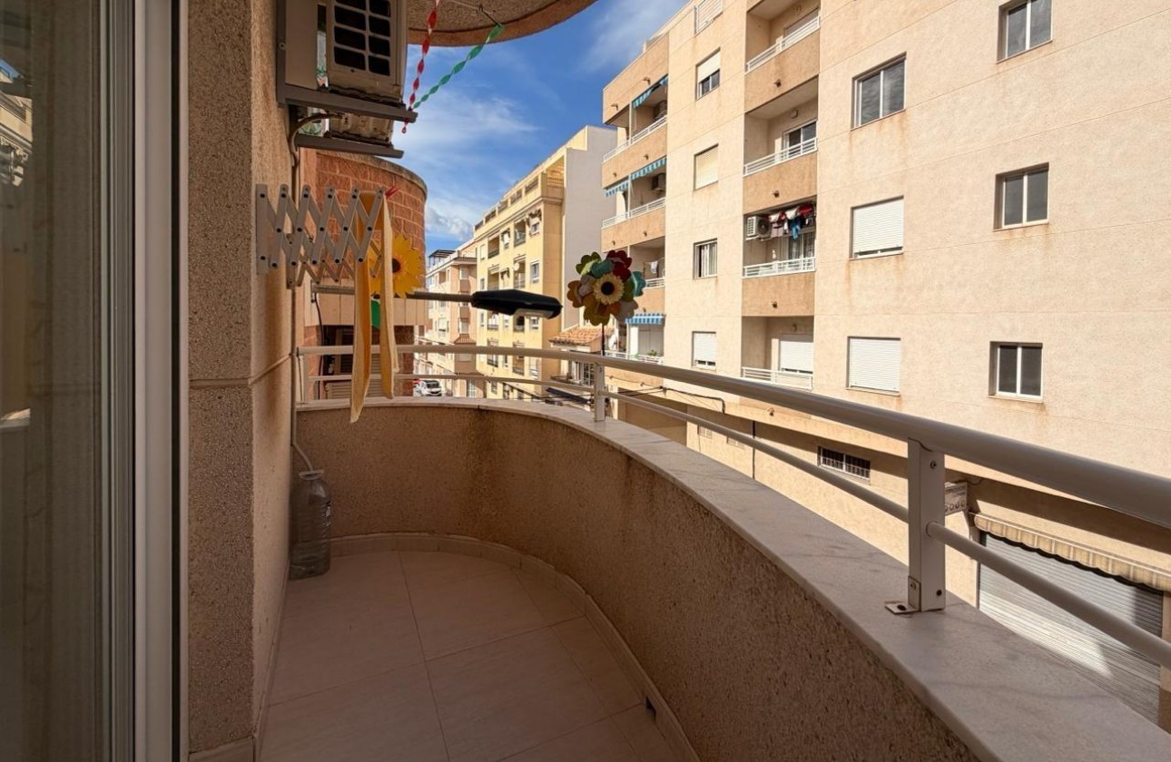 Reventa - Apartamento / piso - Torrevieja - Centro