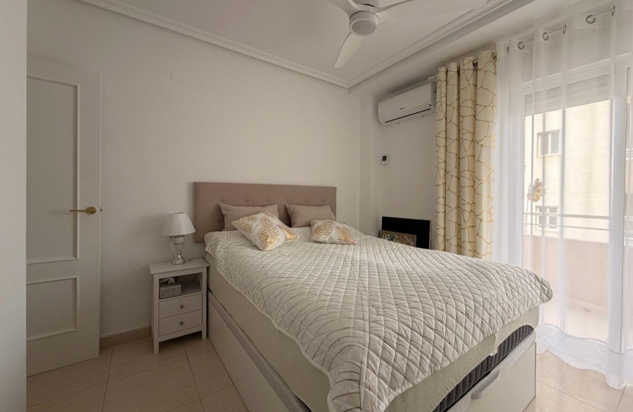 Reventa - Apartamento / piso - Torrevieja - Centro