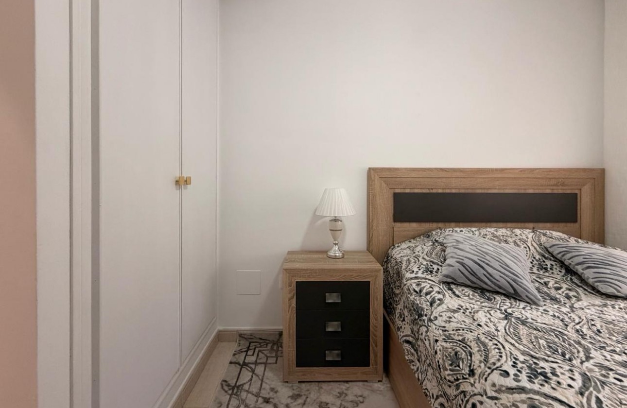Reventa - Apartamento / piso - Torrevieja - Centro
