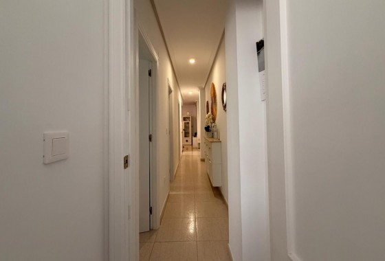 Reventa - Apartamento / piso - Torrevieja - Centro