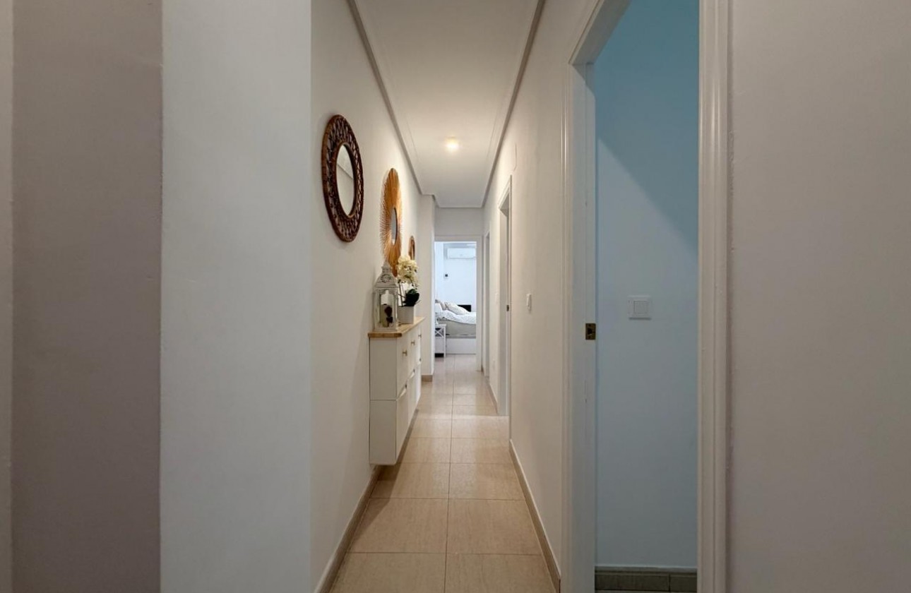Reventa - Apartamento / piso - Torrevieja - Centro