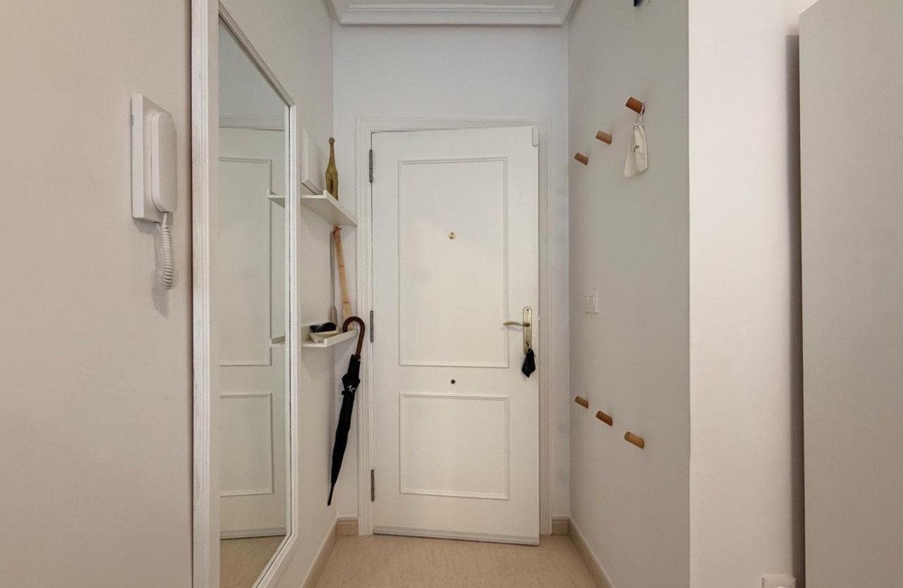 Reventa - Apartamento / piso - Torrevieja - Centro