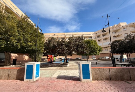Reventa - Apartamento / piso - Torrevieja - Centro
