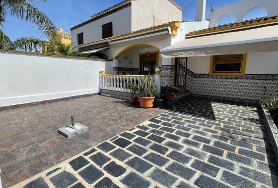 Resale - Villa - Pilar de la Horadada - Costa Blanca