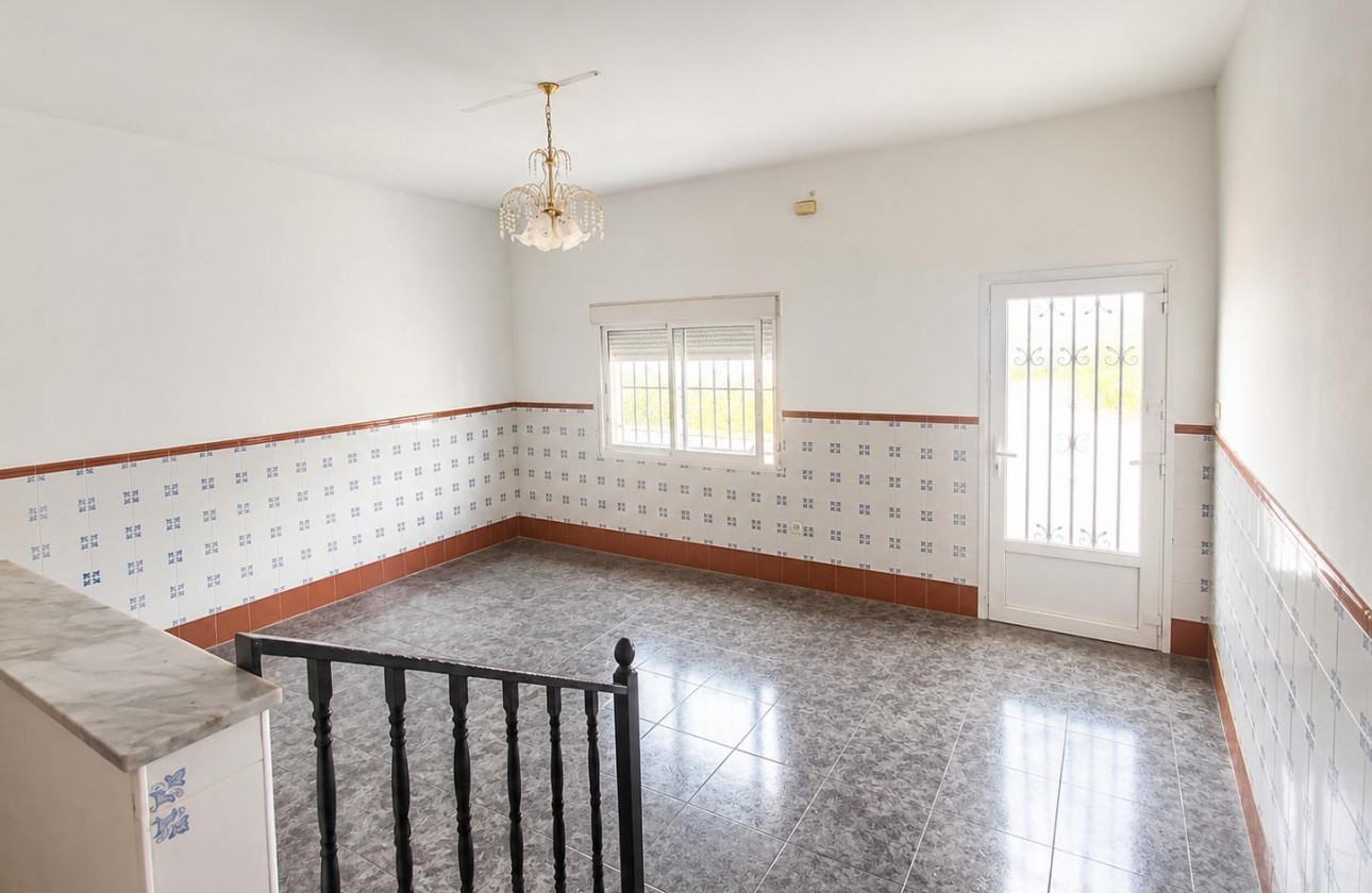Resale - Villa - Pinoso - Inland
