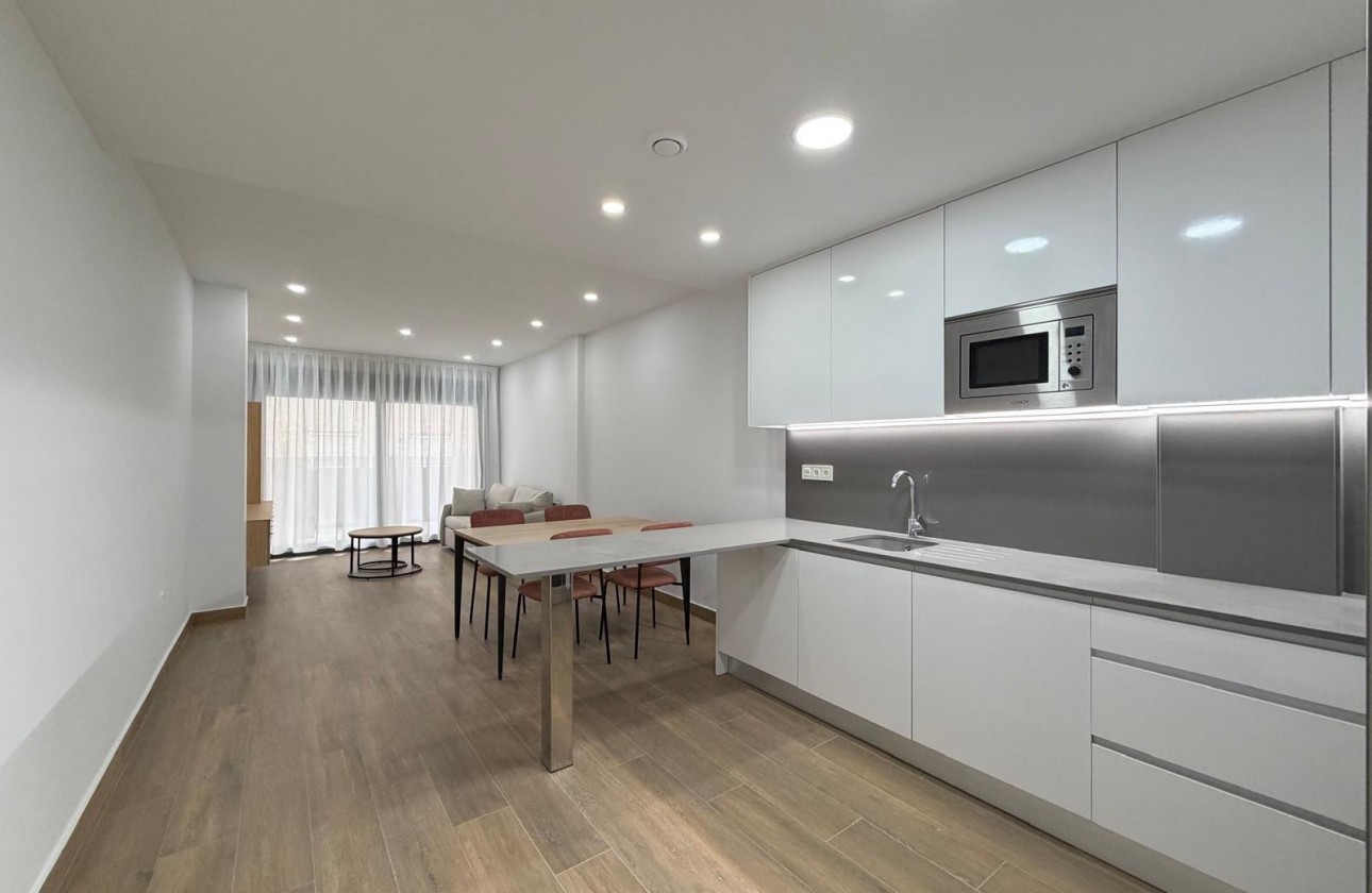 Reventa - Apartamento / piso - Torrevieja - Estacion de autobuses