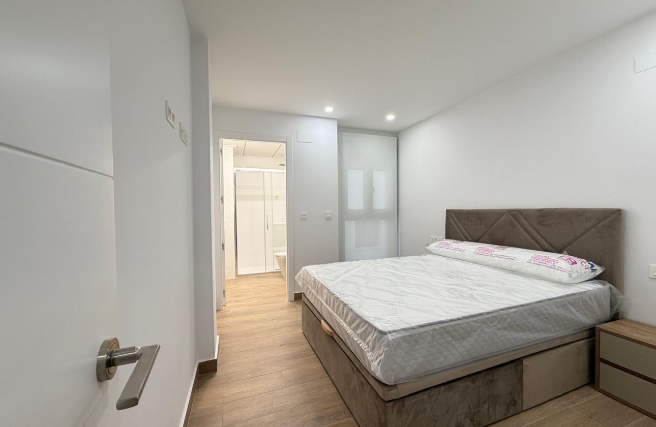 Reventa - Apartamento / piso - Torrevieja - Estacion de autobuses