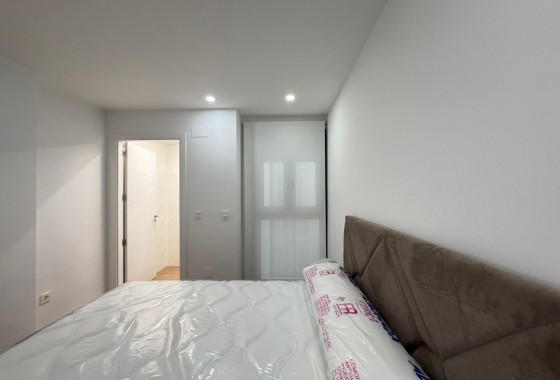 Reventa - Apartamento / piso - Torrevieja - Estacion de autobuses