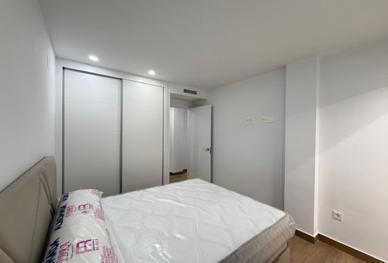 Reventa - Apartamento / piso - Torrevieja - Estacion de autobuses