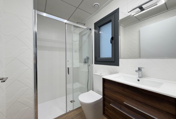 Reventa - Apartamento / piso - Torrevieja - Estacion de autobuses