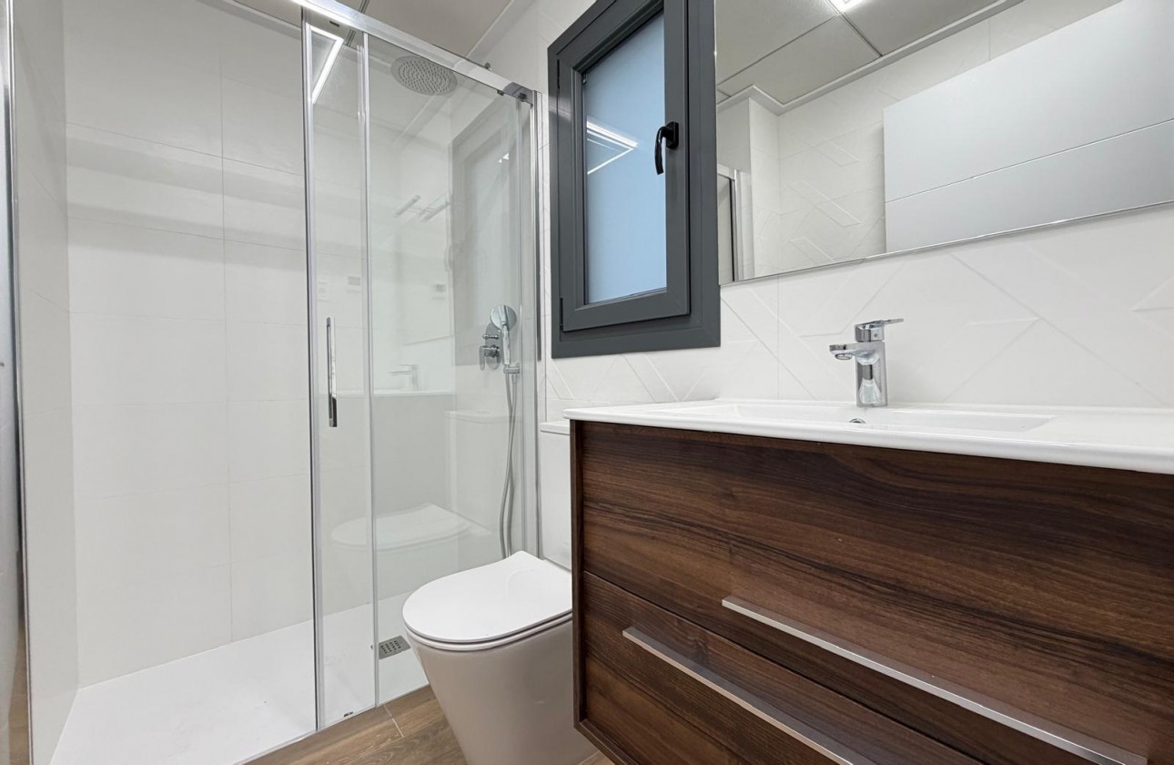 Reventa - Apartamento / piso - Torrevieja - Estacion de autobuses