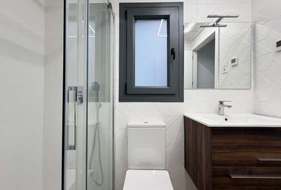 Reventa - Apartamento / piso - Torrevieja - Estacion de autobuses