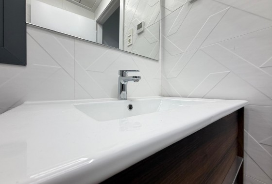 Reventa - Apartamento / piso - Torrevieja - Estacion de autobuses