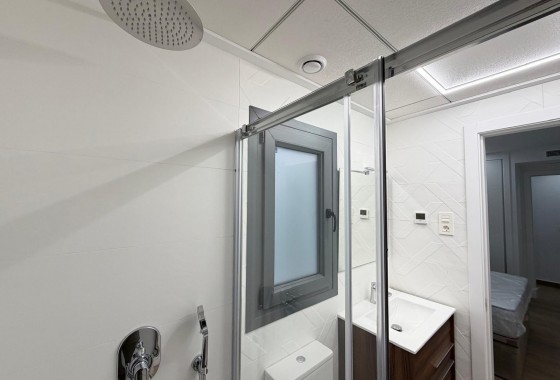 Reventa - Apartamento / piso - Torrevieja - Estacion de autobuses