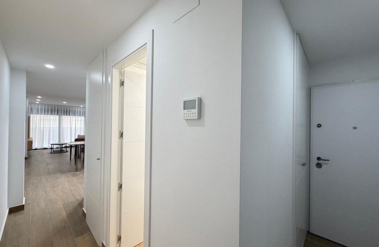 Reventa - Apartamento / piso - Torrevieja - Estacion de autobuses