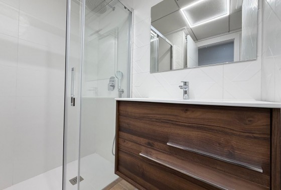 Reventa - Apartamento / piso - Torrevieja - Estacion de autobuses