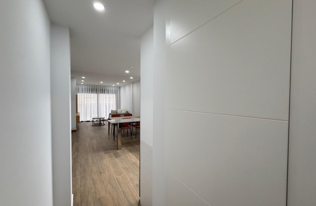 Reventa - Apartamento / piso - Torrevieja - Estacion de autobuses