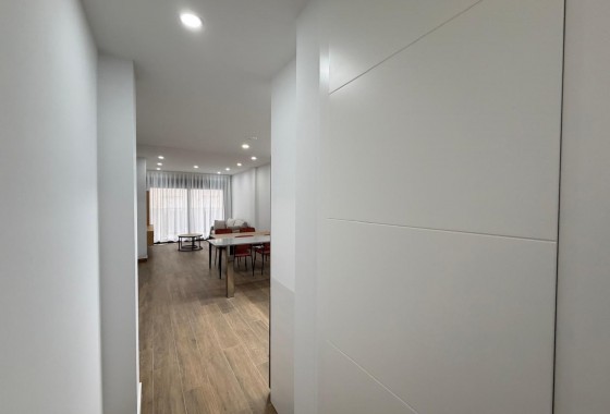 Reventa - Apartamento / piso - Torrevieja - Estacion de autobuses