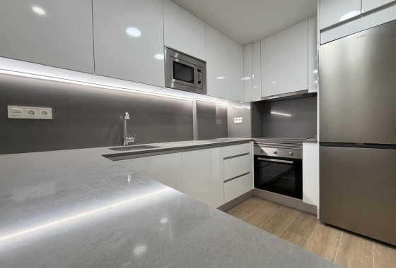 Reventa - Apartamento / piso - Torrevieja - Estacion de autobuses