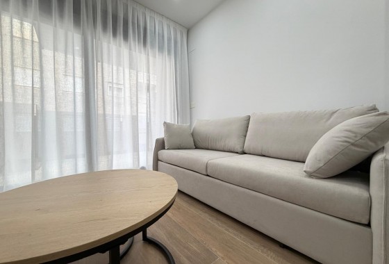 Reventa - Apartamento / piso - Torrevieja - Estacion de autobuses