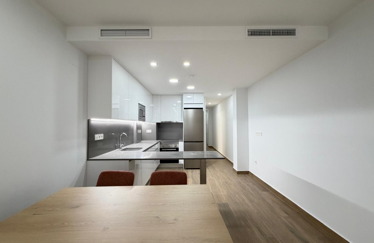 Reventa - Apartamento / piso - Torrevieja - Estacion de autobuses