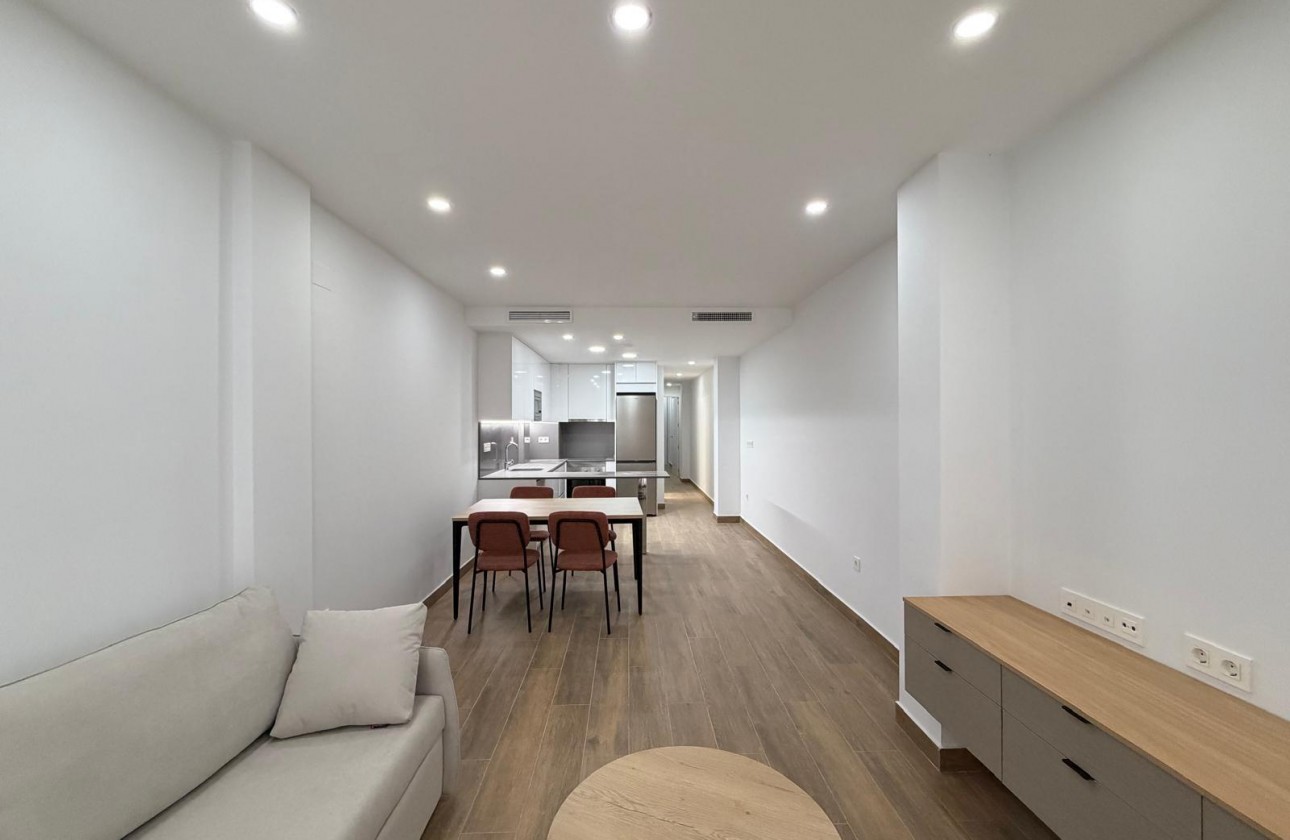 Reventa - Apartamento / piso - Torrevieja - Estacion de autobuses
