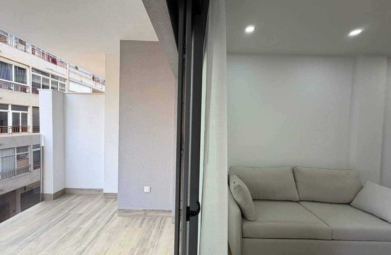 Reventa - Apartamento / piso - Torrevieja - Estacion de autobuses