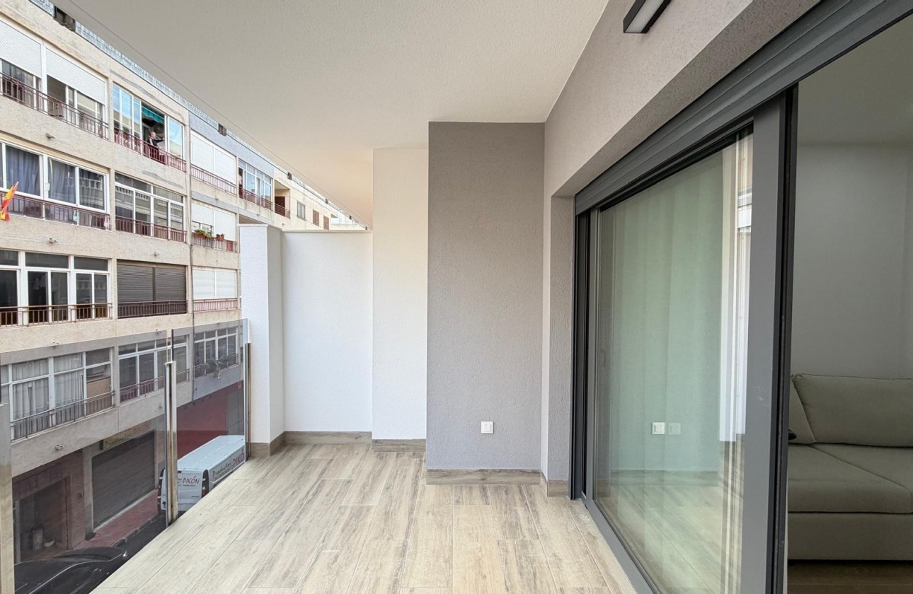 Reventa - Apartamento / piso - Torrevieja - Estacion de autobuses
