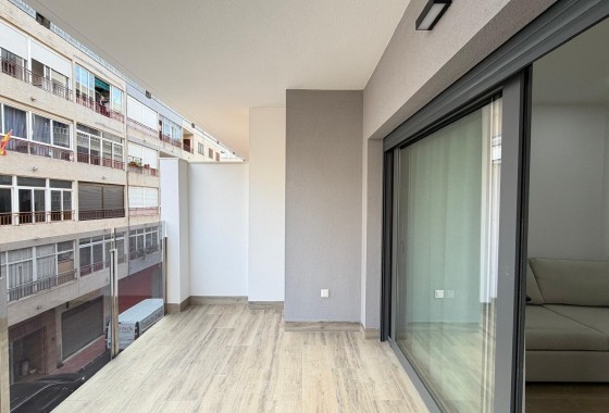Reventa - Apartamento / piso - Torrevieja - Estacion de autobuses