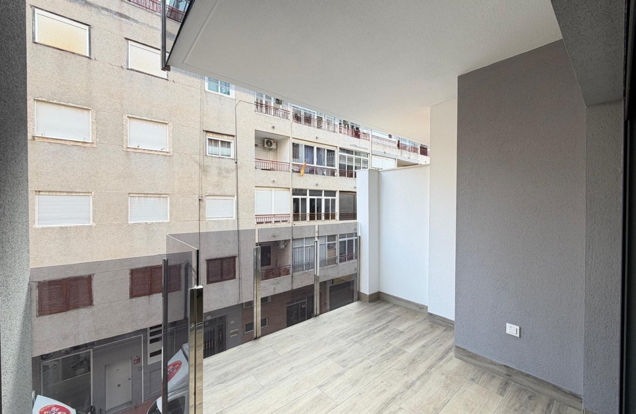 Reventa - Apartamento / piso - Torrevieja - Estacion de autobuses