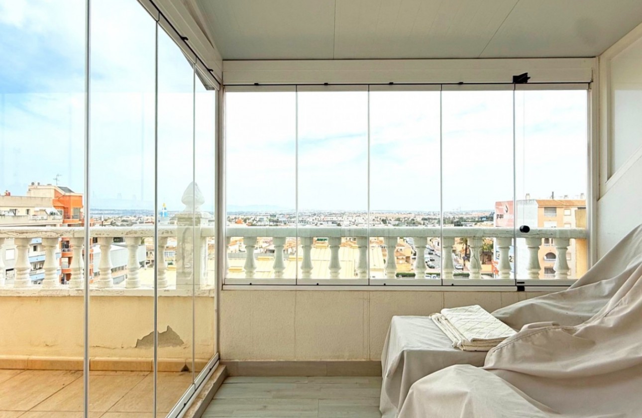 Resale - Apartment / flat - Torrevieja - Costa Blanca