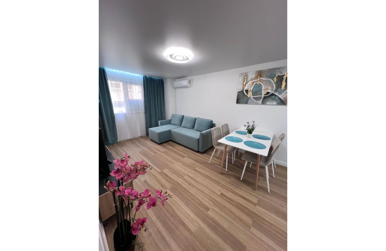 Reventa - Apartamento / piso - Torrevieja - Estacion de autobuses